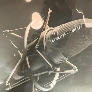 Portada de Satelite