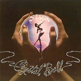 Portada de Crystal Ball