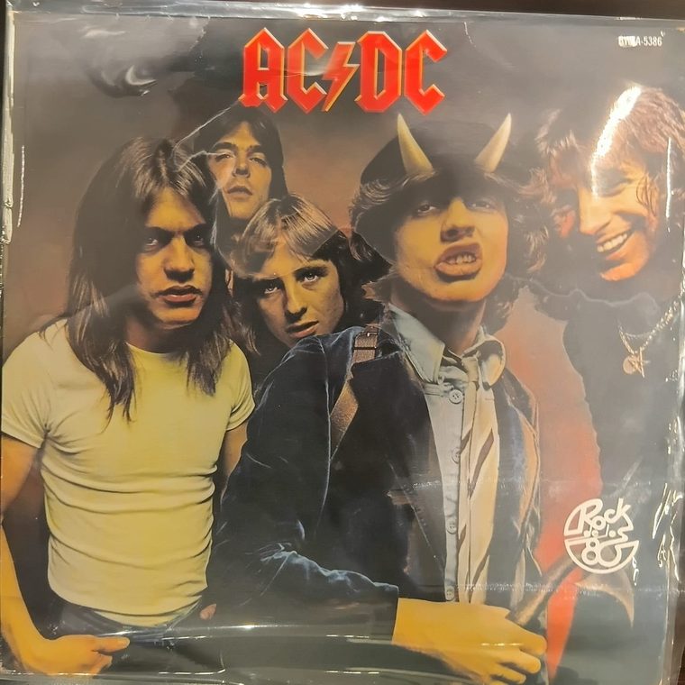 Portada de Camino al Infierno (Highway to Hell)