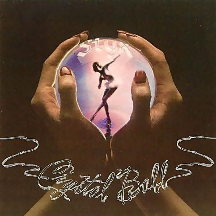 Portada de Crystal Ball